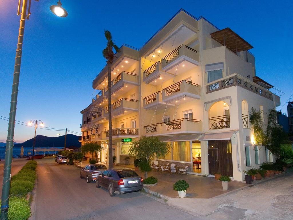 Aparthotel G. Kiapekou Loutra Edipsou  Zewnętrze zdjęcie