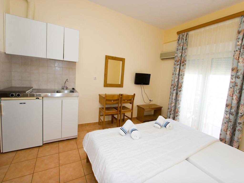 Aparthotel G. Kiapekou Loutra Edipsou  Zewnętrze zdjęcie